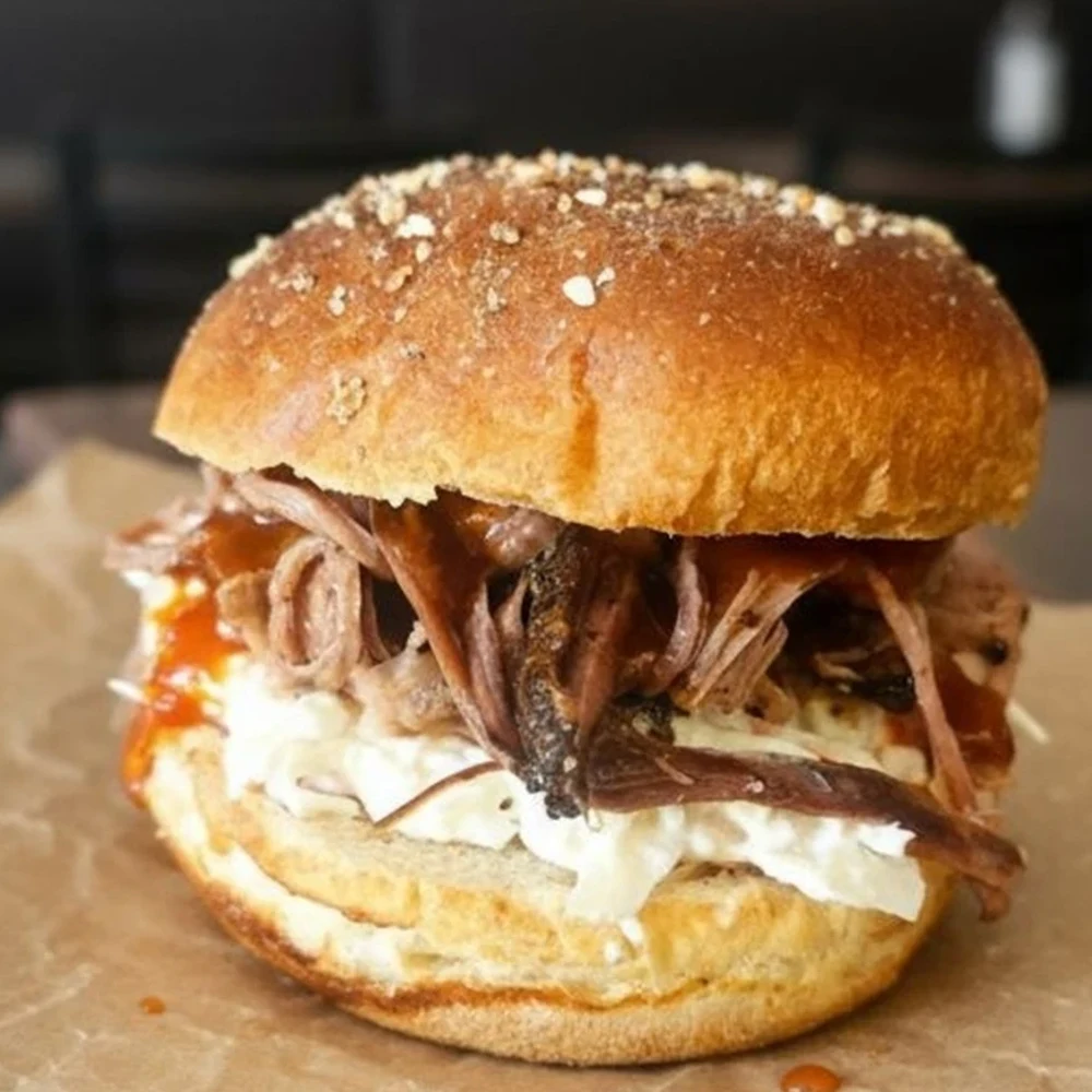 Pulled Beef Burger Reutlingen – Backyard BBQ