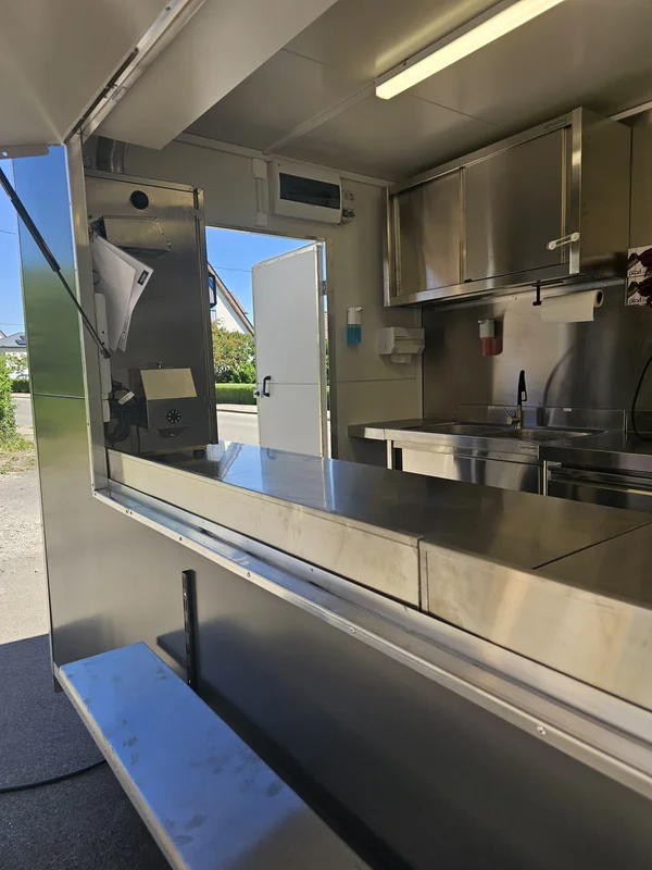 Mobiler Foodtrailer